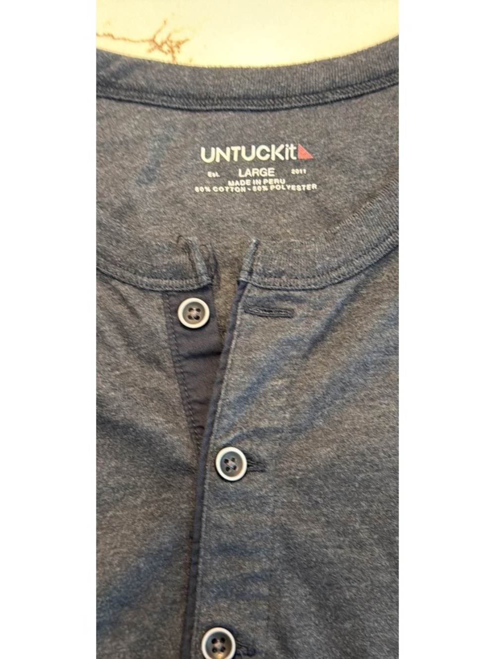 UNTUCKit Long Sleeve Henley Shirt Man- Large